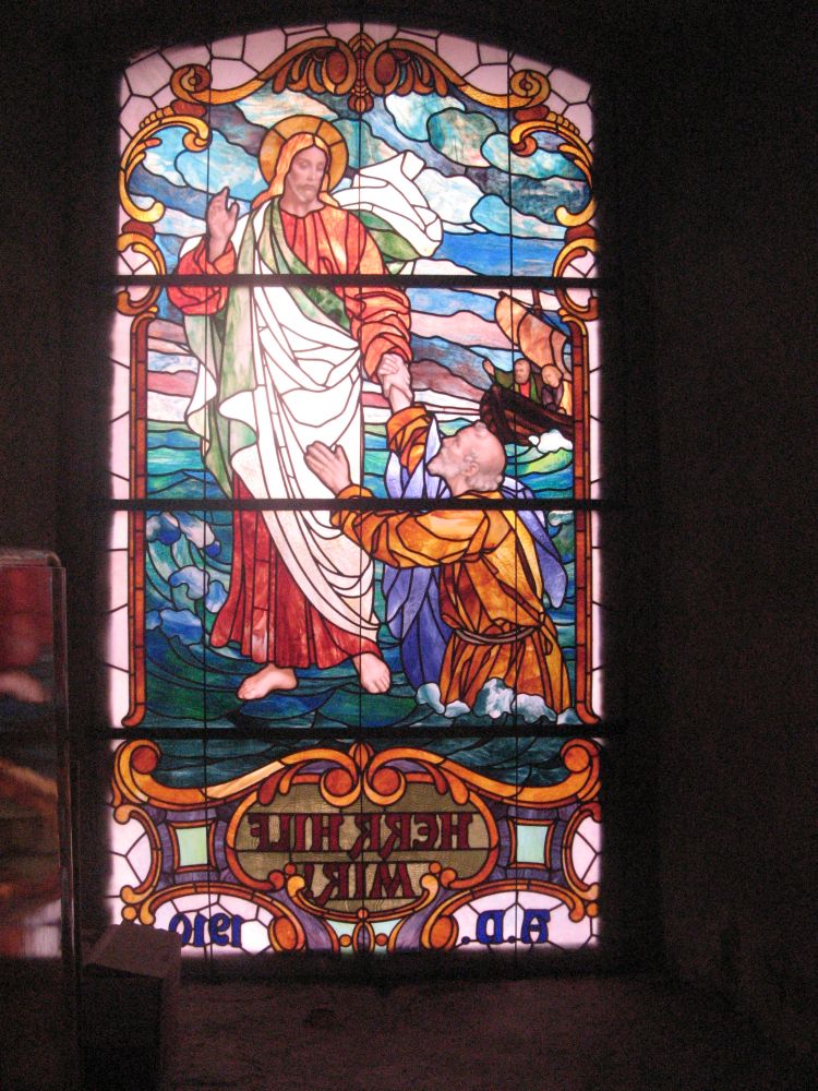 Církevní vitráž Černá Voda